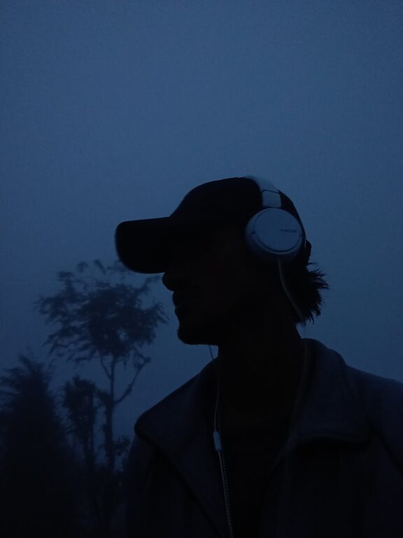 Akşamlar İçin Rahatlatıcı Bir Playlist Nasıl Oluşturulur?